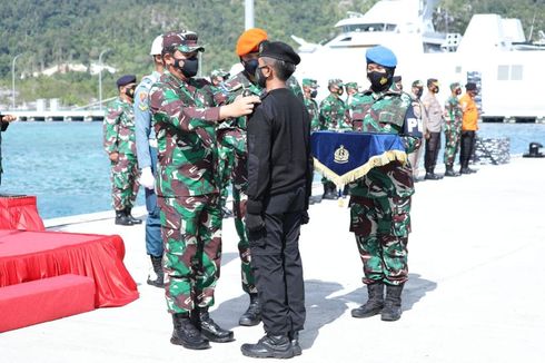 KRI Alugoro-405 Resmi Masuk Satuan Kapal Selam Koarmada II TNI AL
