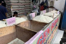 Terus Melambung, Harga Beras di Pasar Warakas Naik Rp 3.000 Per Liter