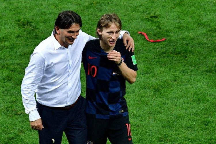 Seusai laga Kroasia vs Inggris, pelatih Zlatko Dalic dan kapten Luka Modric merayakan kemenangan timnya pada semifinal Piala Dunia 2018 di Stadion Luzhniki, 11 Juli 2018. 