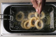 4 Alat Masak untuk Makanan Lebih Crispy dengan Teknik Deep Frying