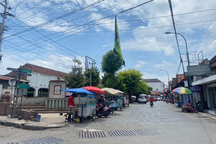 Suasana di sekitar Pasar Legi Kotagede, pasar tradisional tertua di Kota Yogyakarta.