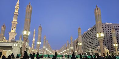 9 Larangan di Masjid Nabawi untuk Jemaah Haji, Live Streaming Tak Boleh Dilakukan