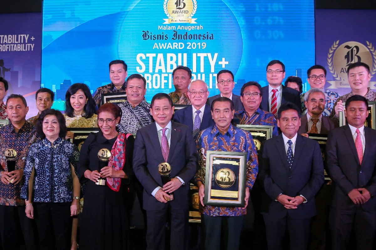 PT Bank Rakyat Indonesia (Persero) Tbk (Bank BRI) mendapatkan penghargaan sebagai Bank Persero Terbaik dan CEO of The Year 2019 di ajang Bisnis Indonesia Award 2019. Penghargaan itu diterima langsung oleh Direktur Utama Bank BRI Suprajarto, di Hotel Raffles, Jakarta, Jumat (12/7/2019). 

