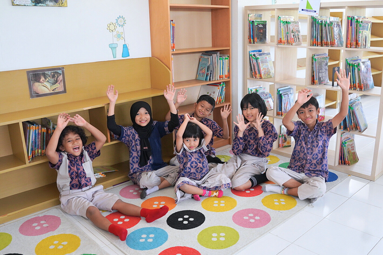 Sekolah Cikal mengakomodasi dan mengoptimalkan pengembangan diri, penemuan minat bakat, serta membangun kesiapan anak dengan kebutuhan khusus melalui Pendidikan Inklusi Cikal (PIC).