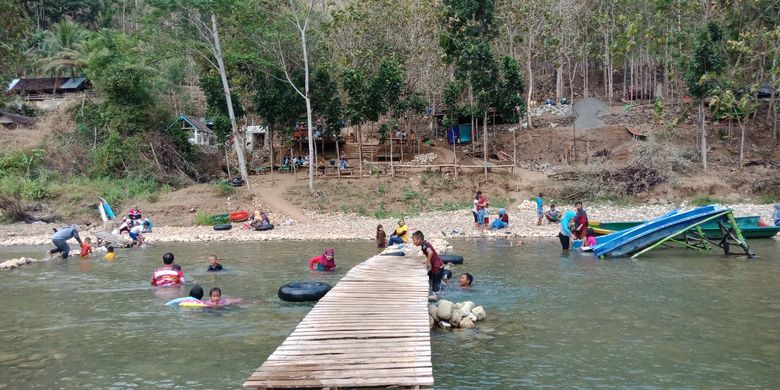 Tempat wisata di tengah perbukitan bernama Desa Wisata Srikeminut di Yogyakarta.