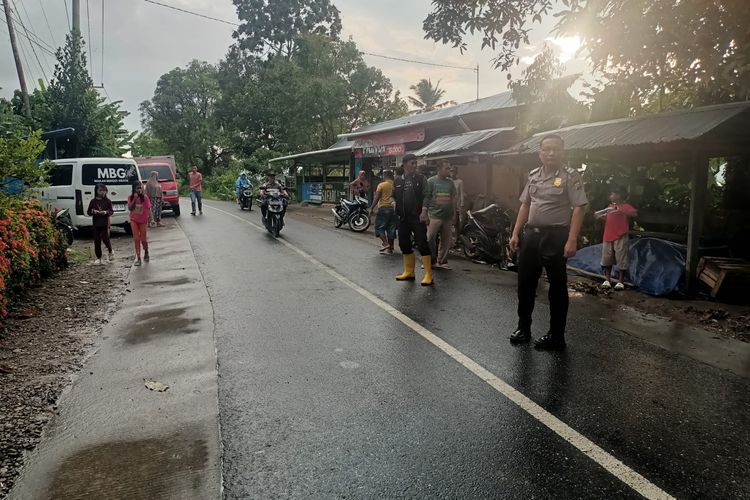 Mobil MBG Kecelakaan di Pesisir Selatan Sumbar, Pengendara Motor Tewas