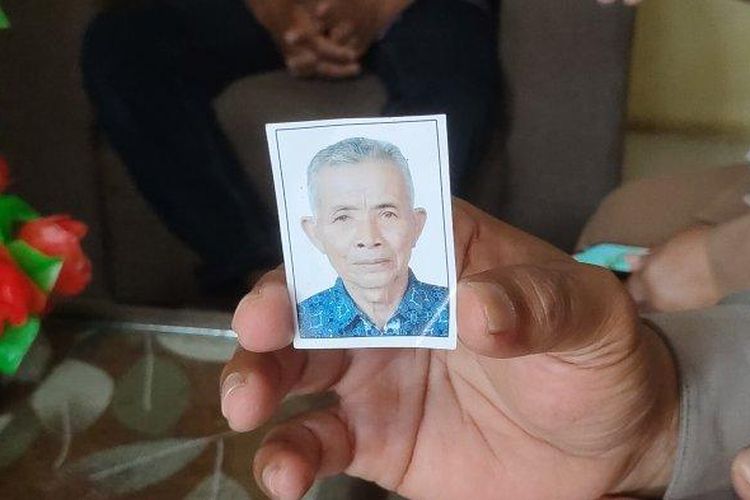 Foto jemaah haji asal Kabupaten Majalengka, Jawa Barat, Suharja (70) dikabarkan menghilang di Arab Saudi. 
