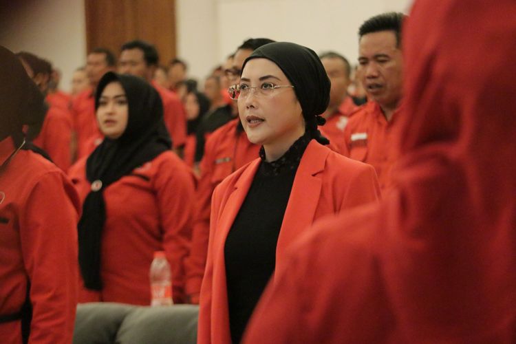 Ketua Kelompok Fraksi (Kapoksi) Komisi 8 PDI-P DPR, Selly Andriany Gantina.