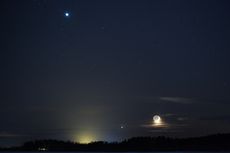Konjungsi Bulan dan Jupiter Hiasi Langit Malam Ini, Berikut Cara Menyaksikannya