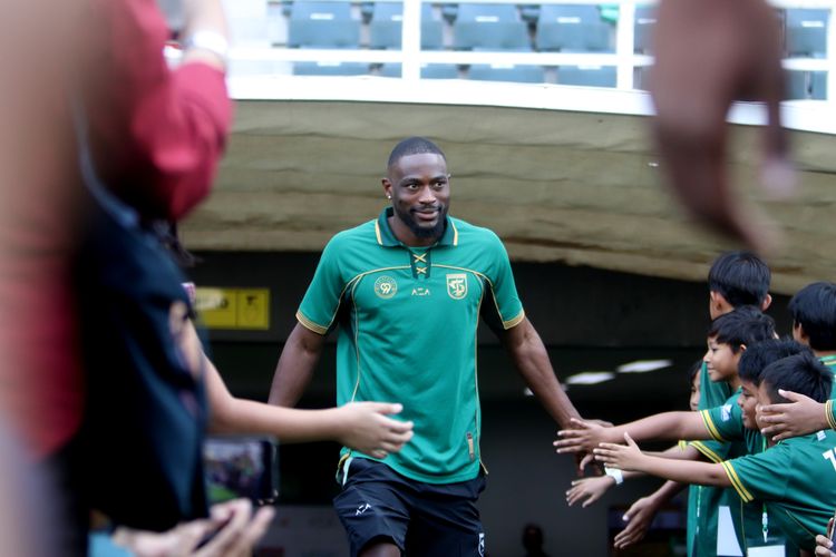 Yann Mabella Kagumi Bonek, Atmosfer di Malaysia Masih Kalah Jauh