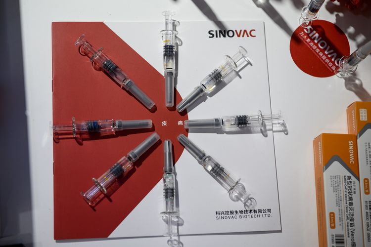 A Sinovac Biotech LTD vaccine candidate for COVID-19 coronavirus is on display at the China International Fair for Trade in Services (CIFTIS) in Beijing on September 6, 2020. (Photo by NOEL CELIS / AFP)