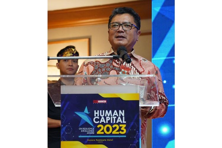Direktur Human Capital Management Tonggo Marbun meraih predikat sebagai The Best Leadership Development Focus on HC.