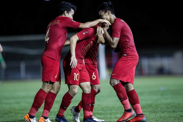 Pemain Timnas U-22 Indonesia, Egy Maulana melakukan selebrasi seusai mencetak gol ke gawang Brunei Darussalam dalam pertandingan Grup B SEA Games 2019 di Stadion Sepak Bola Binan, Laguna, Filipina, Selasa (3/12/2019). Timnas Indonesia menang 8-0 dari Brunei Darussalam.