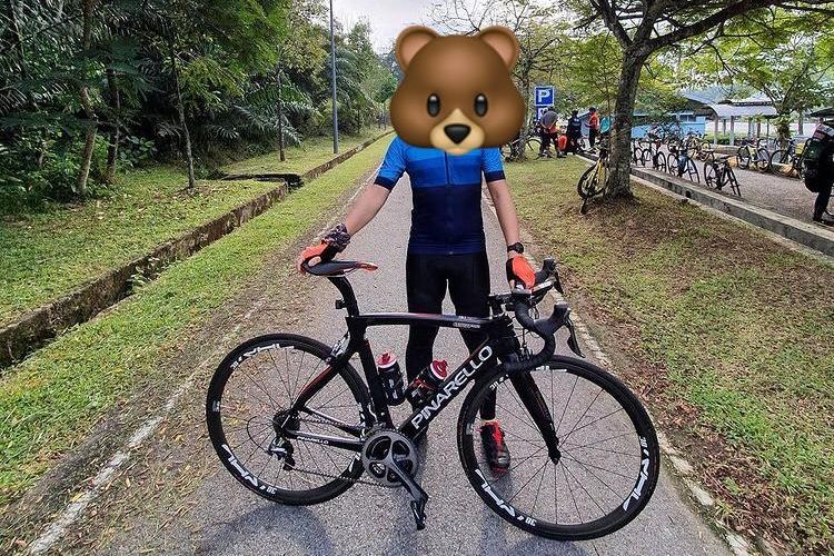 Foto sepeda Pinarello milik suami @cikNils, yang baru diketahui berharga 45.000 ringgit Malaysia (Rp 157 juta) usai ada menteri kecelakaan dengan sepeda yang sama.