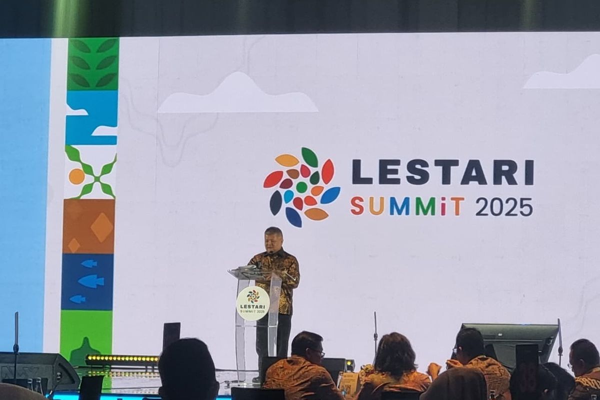 Staf Ahli Bidang Konektivitas dan Pengembangan Jasa Kemenko Bidang Perekonomian Dida Gardera dalam acara Lestari Summit 2025 di Hotel Raffles, Jakarta, Kamis (2/10/2025).