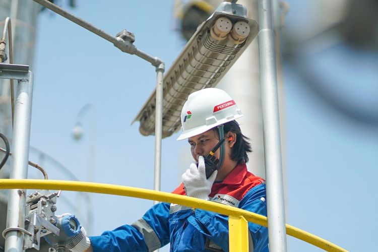 Kilang Plaju tetap menjadi andalan pasokan energi nasional meski telah beroperasi lebih dari satu abad.