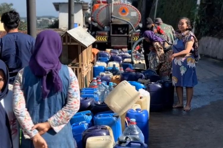Pengeboran Berulangkali Gagal, Warga Andalkan Dropping Air untuk Kebutuhan Sehari-hari