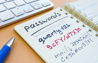 ilustrasi password yang mudah diretas dan banyak digunakan di Indonesia.