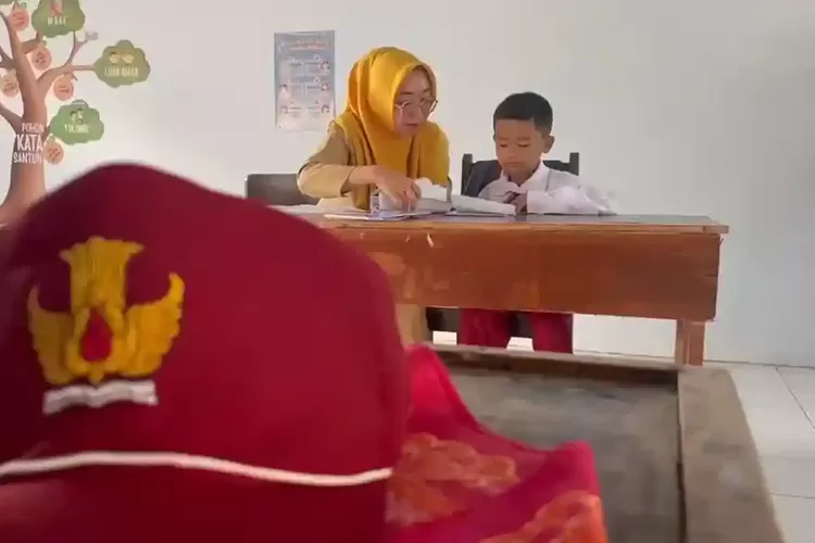 Kisah Yoga, Bocah Yatim yang Menjadi Siswa Tunggal di SDN Mojongapit 3 Jombang