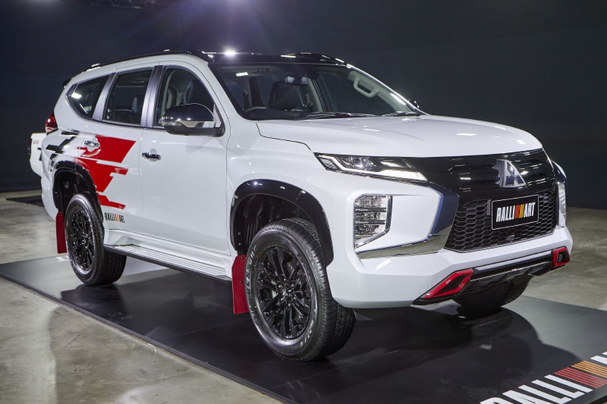 Mitsubishi Pajero Sport versi Ralliart