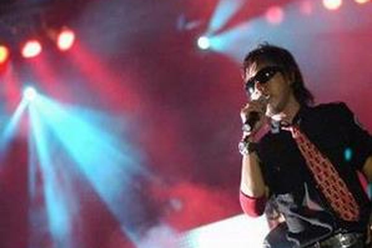 Ian Kasela, vokalis Radja