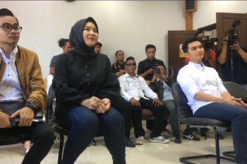 Aldi Taher Dampingi Mantan Istri Melahirkan