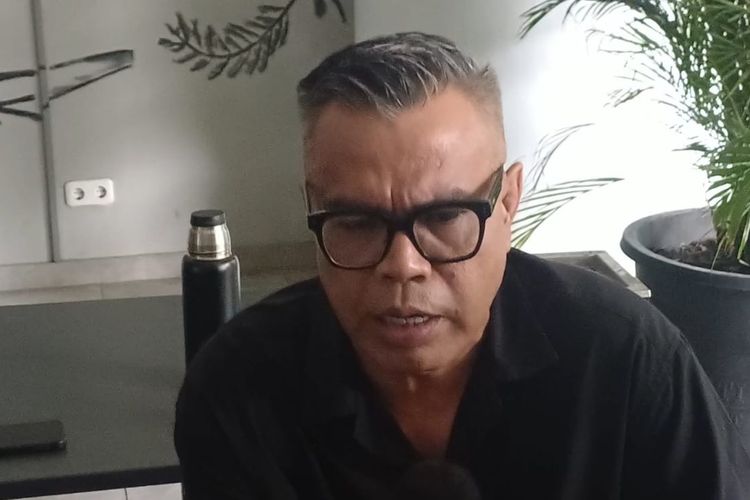 Abdel Achrian Tak Hadir di Rumah Duka Temon, Sedang Ada Urusan di Amerika