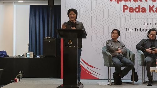 Adian Sebut PDI-P Siap jika Jokowi "Cawe-cawe" di Pilkada 2024