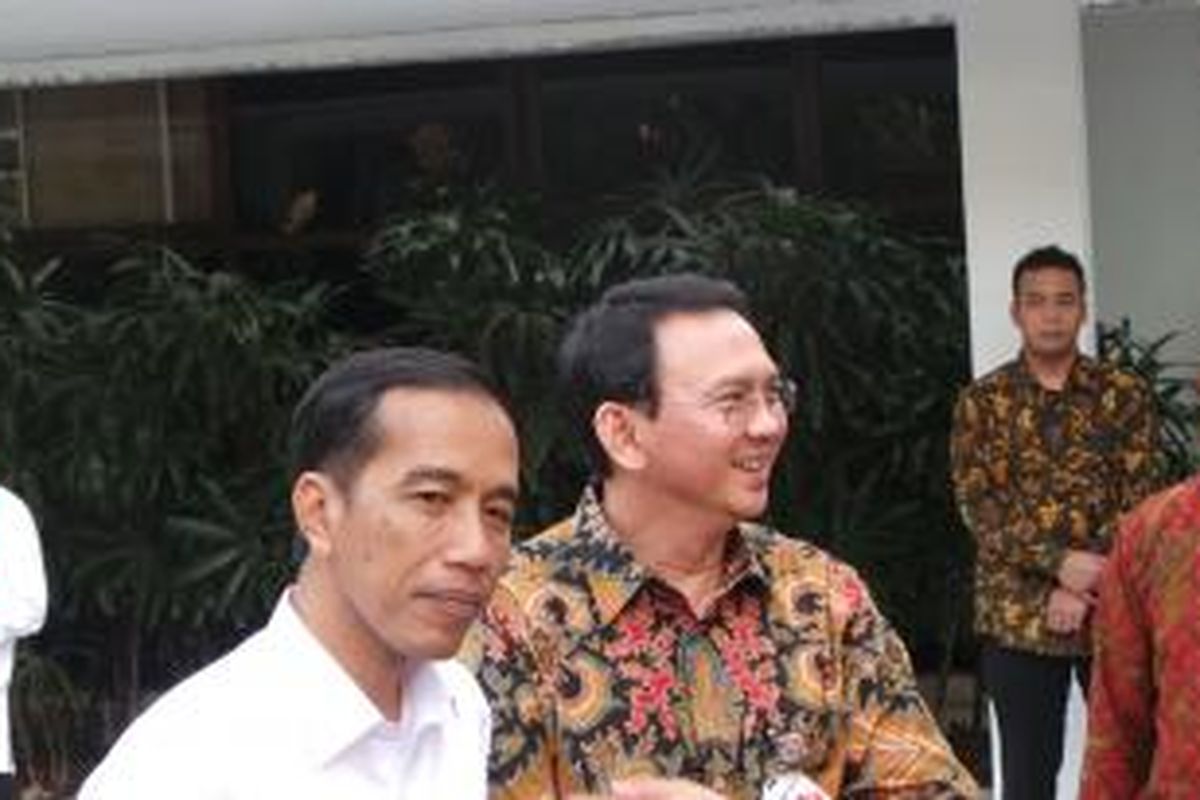 Presiden Joko Widodo dan Gubernur DKI Jakarta Basuki Tjahaja Purnama, di Balai Kota, Jumat (13/3/2015). 