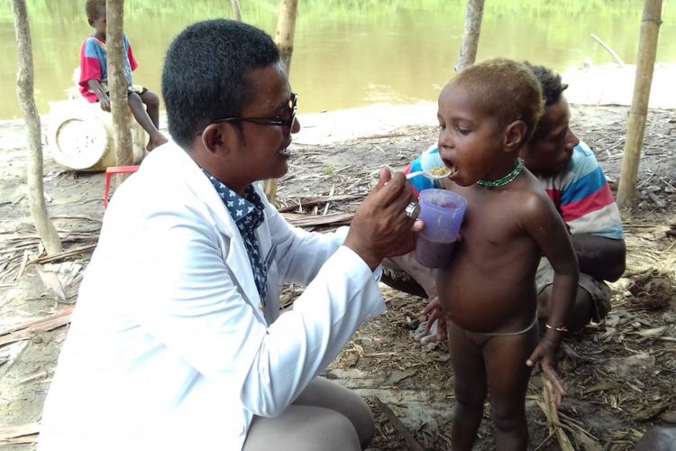 Dokter Fajri Nurjamil, dokter asal Aceh yang mengabdi di Kabupaten Asmat, Papua.