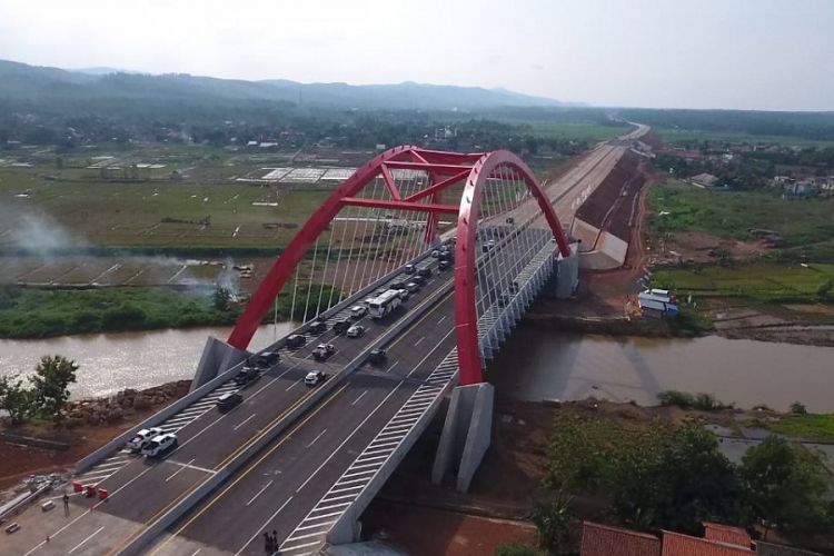 Kondisi Jembatan Kalikuto terkini yang merupakan bagian dari Jalan Tol Batang-Semarang, Jumat (7/12/2018).