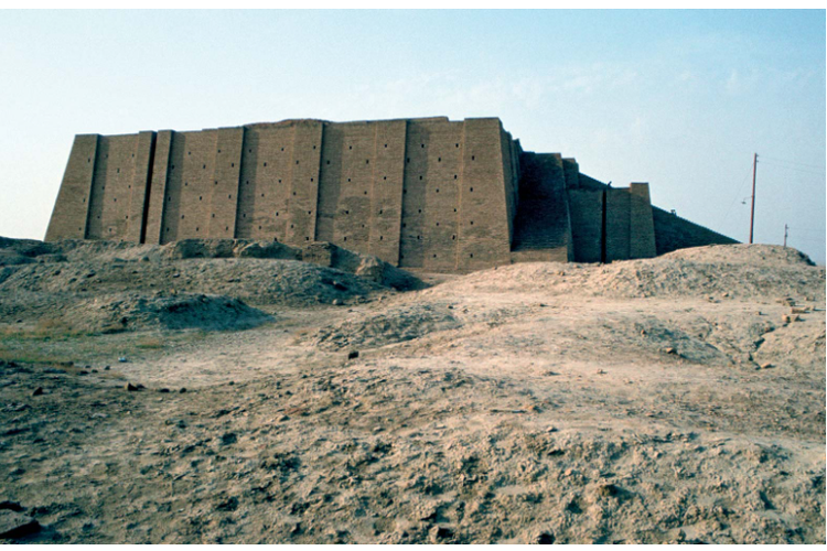 Ziggurat di Ur (Tall al-Muqayyar modern, Irak).