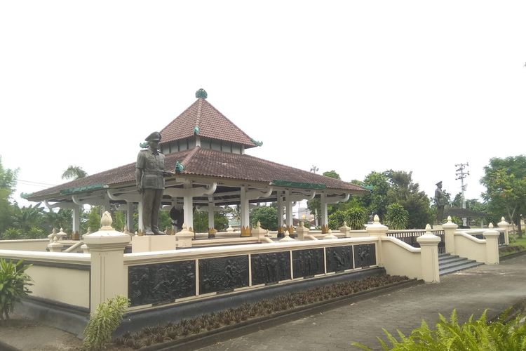 Monumen Pahlawan Pancasila Yogyakarta. Di tempat ini terjadi peristiwa G30S di Yogyakarta menewaskan dua Pahlawan Revolusi yaitu Brigjen Katamso dan Kolonel Sugiyono pada tahun 1965.
