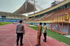 10 Lapak di Dekat Stadion Wibawa Mukti Bekasi Rusak Usai Diterpa Angin Puting Beliung