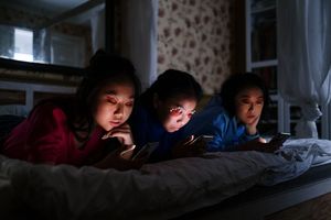 Meta Terancam Denda Rp 25 Kuadriliun dalam Sidang Kecanduan IG dan FB