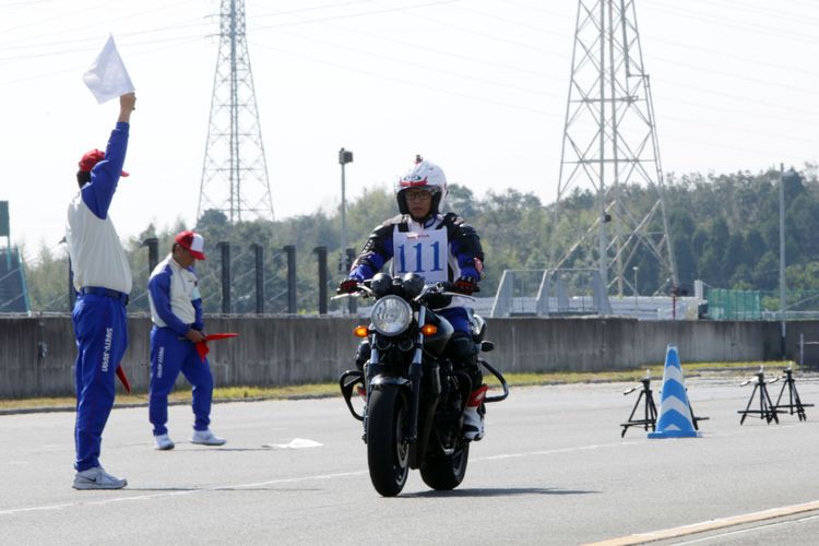 Peserta asal Indonesia di ajang The 19th Safety Japan Insctuctors Competition 2018 di Suzuka Circuit Traffic Center, Jepang.