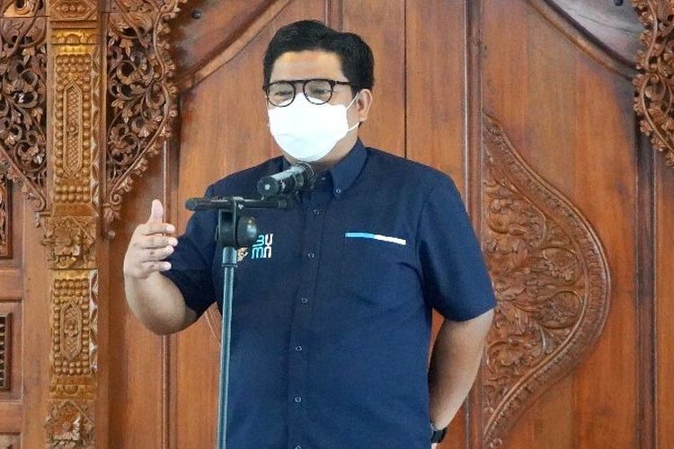 Direktur Hubungan Kelembagaan Jasa Raharja Munadi Herlambang usai meneken MoU tentang safety reading dengan Universitas Gadjah Mada (UGM), Universitas Islam Indonesia (UII), dan Universitas Muhammadiyah Yogyakarta (UMY) pada Rabu (2/3/2022) di Yogyakarta.

 
