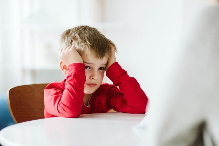 anak-anak bisa mengalami depresi saat orangtua berselingkuh
