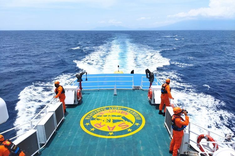 Basarnas Bali Hentikan proses pencarian terhadap 9 ABK KM Liberty I yang dinyatakan hilang di perairan Bali Utara. 