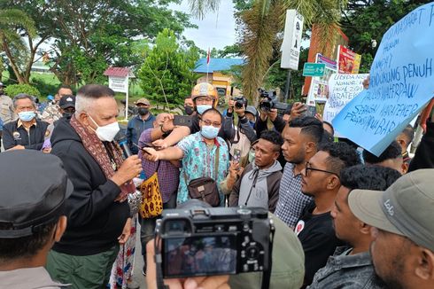 Mahasiswa di Sorong Demo Sambut Kedatangan Deputi BNPP, Ini yang Disampaikan