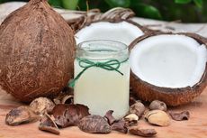 Air Kelapa atau Jus, Manakah yang Lebih Efektif Menurunkan Berat Badan?