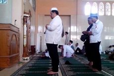 Aher Jadi Khatib di Lapangan Gasibu, Ridwan Kamil Shalat Id di Panghegar