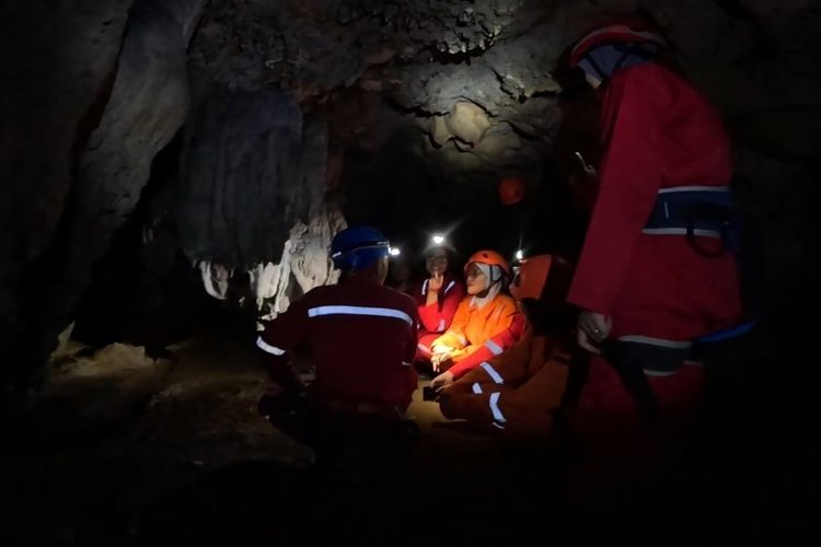 Goa Sumitro Kulon Progo untuk Pemula, Anak 6 Tahun Pernah Susur Goa