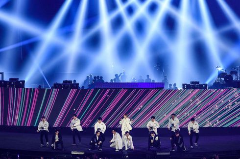 Super Junior Beri Sajian Enerjik di Panggung Upacara Penutupan Asian Games 2018