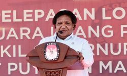 Lepas Distribusi Logistik PSU, Wamendagri Ribka Haluk Minta Provinsi Papua Jadi Teladan Demokrasi
