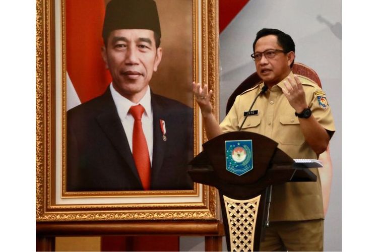 Mendagri Muhammad Tito Karnavian saat memberikan paparan. 