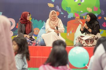 Buku Anak Jadi Jembatan, Watiek Ideo dan Yanne TW Dorong Pendidikan Seksual Sejak Dini