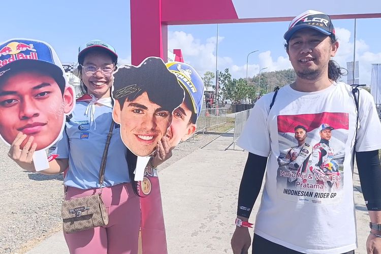Demi Dukung Veda dan Mario Aji, Penonton Bawa Kaus hingga Poster ke Mandalika