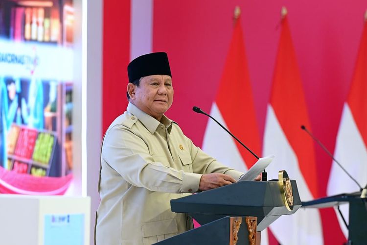Presiden RI Prabowo Subianto dalam acara Rapat Koordinasi Nasional (Rakornas) Tim Percepatan Akses Keuangan Daerah (TPAKD) di Jiexpo, Jakarta, Kamis (22/10/2026)
