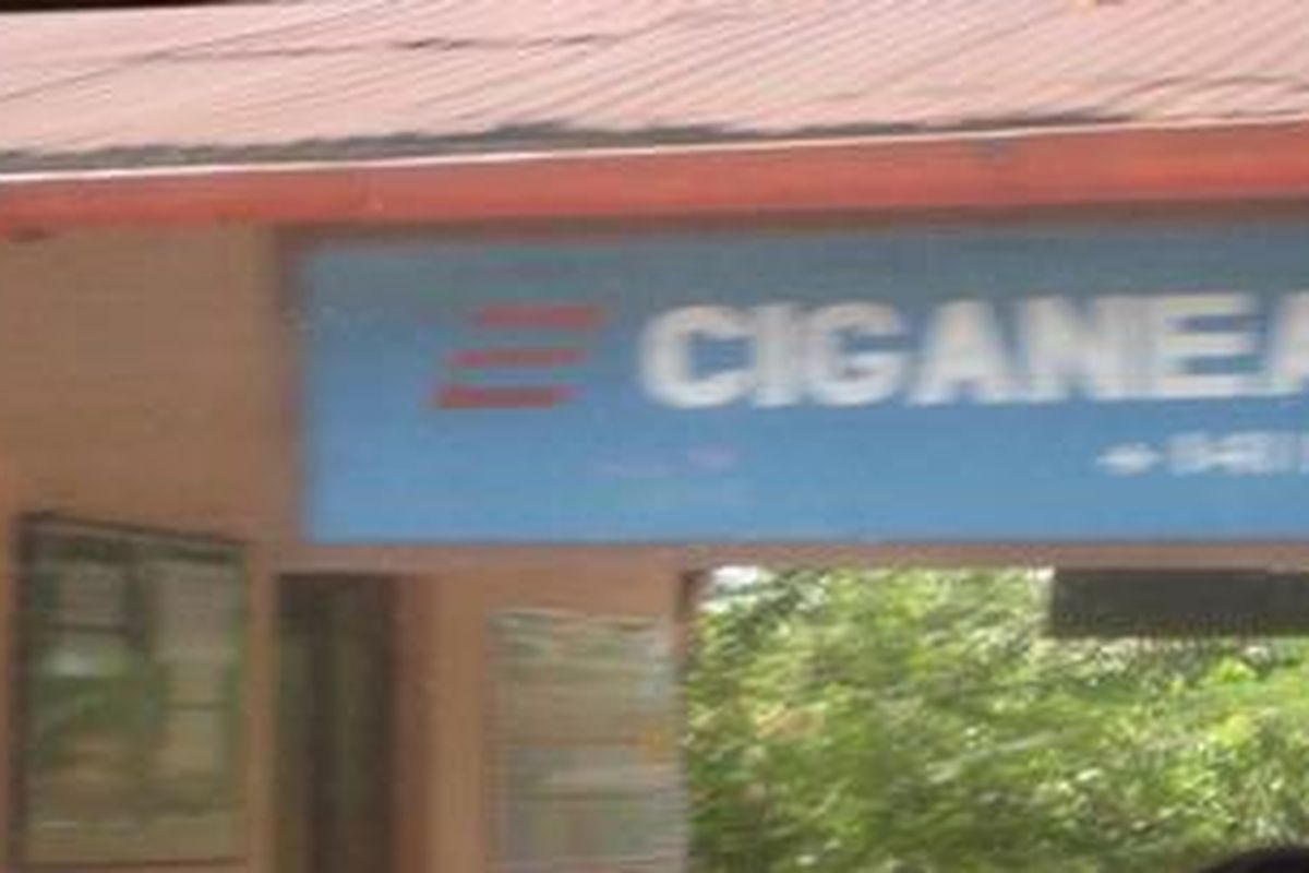 Petunjuk nama Stasiun Kereta Api Ciganea